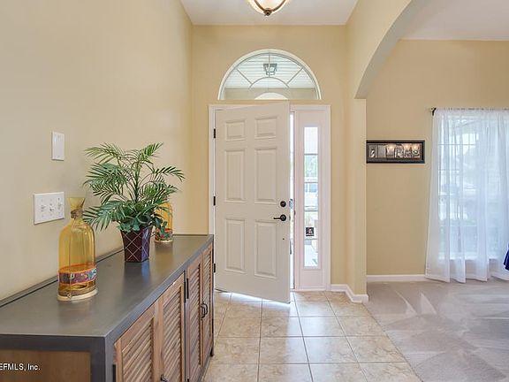 2405 East Caparina Drive (8 of 38)