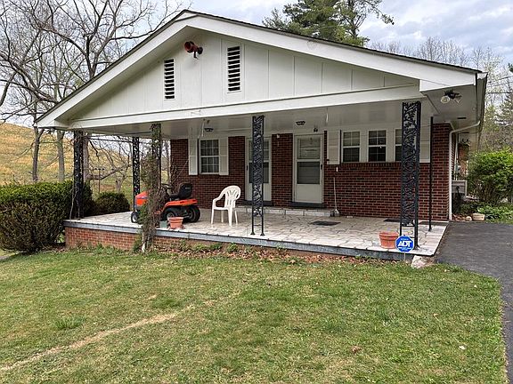 3rd image of 671 Elk Garden Rd