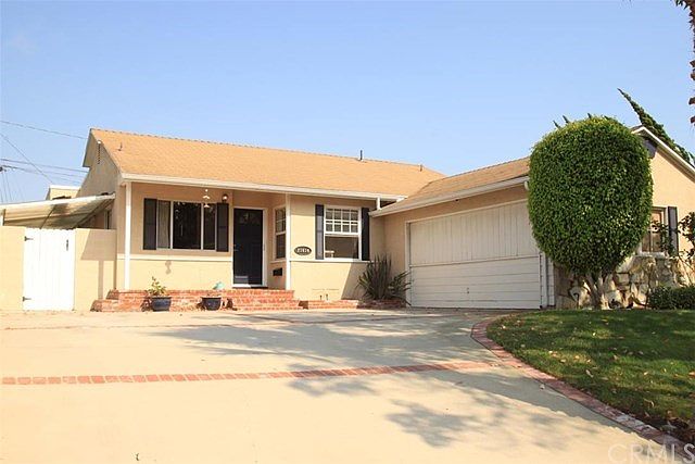 1st image of 21614 Scannel Ave