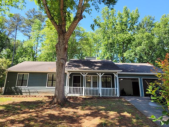 Inviting front yard after tree trimmed.