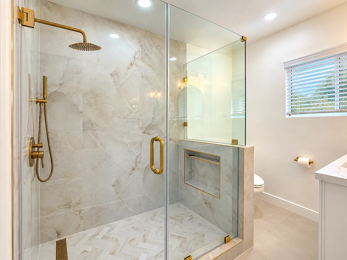 2 bed, $2,695 — Photo 4