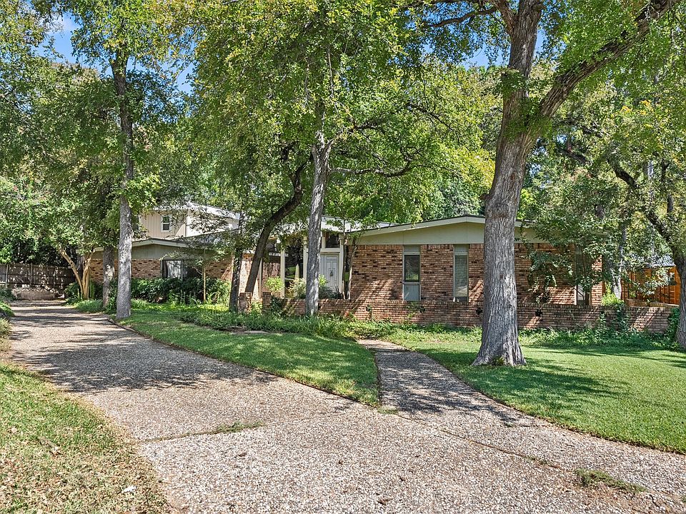 1st image of 10706 Royal Park Dr