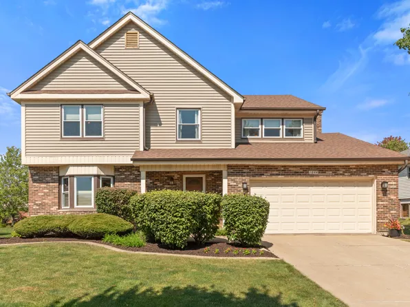 1844 Nottingham Rd, Woodridge, IL 60517