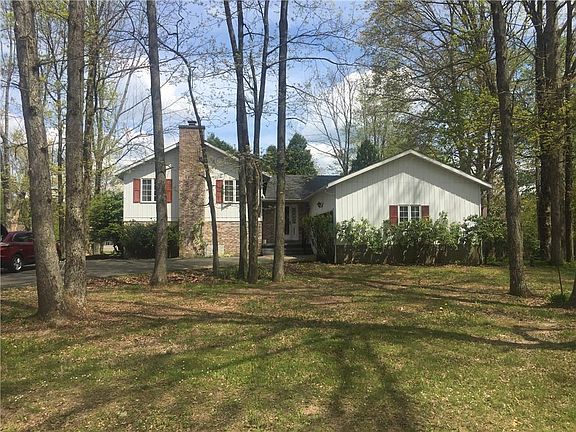 2nd image of 15534 Woodrow Dr
