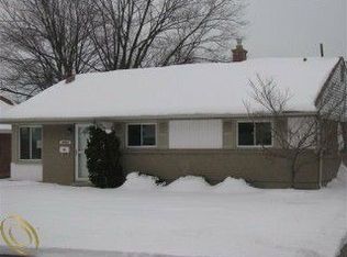 18721 Hinton St, Riverview, MI 48193