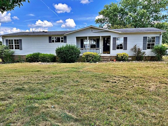 3rd image of 170 Layman Cir