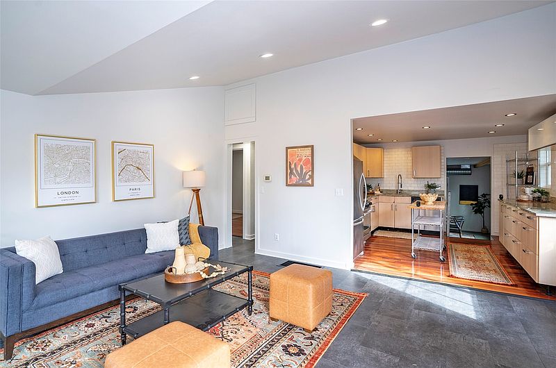 2nd image of 8738 Hamlet Avenue S