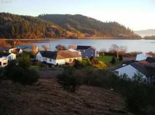 107 Franklin St, Garibaldi, OR 97118