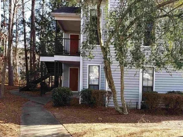 621 Windchase Ln, Stone Mountain, GA 30083