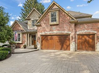 916 Rose Ln, Naperville, IL 60540