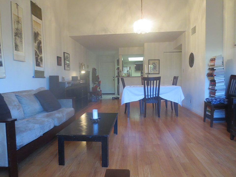 1st image of 1141 N Columbus Ave APT 302