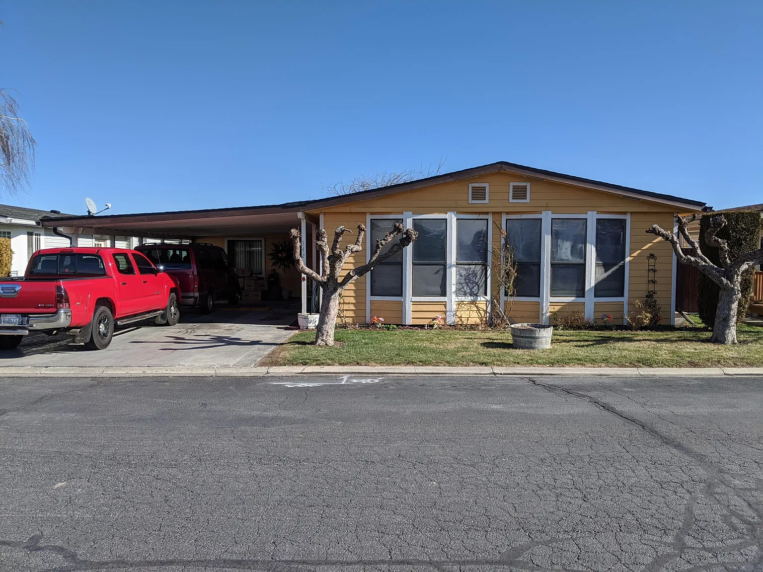 342 S 76th Ave photo 1