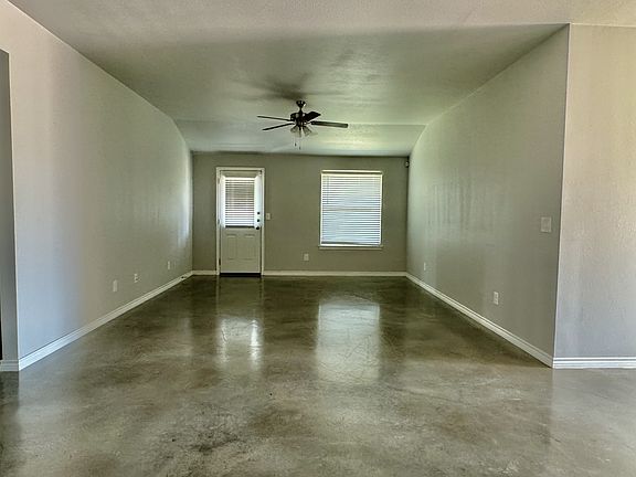 2nd image of 400 Lowes Blvd #B