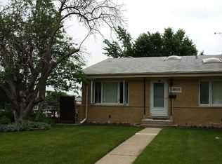 8605 N Shermer Rd, Niles, IL 60714