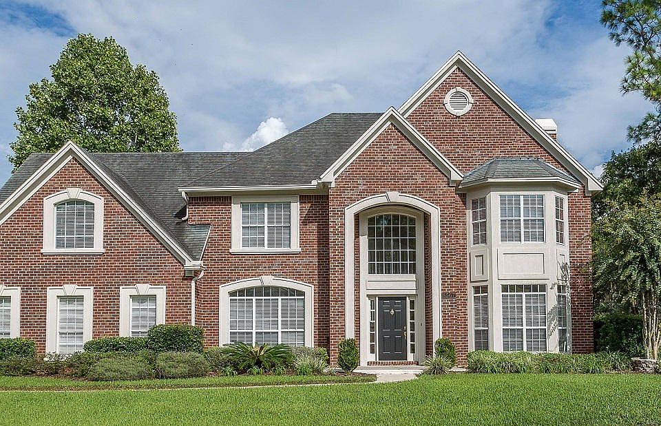 1st image of 8567 Hunters Creek Dr N