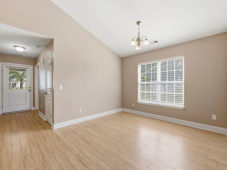 110 Grist Mill Dr — Photo 7