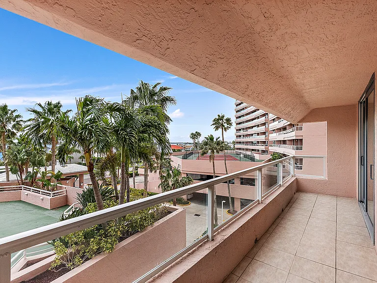 1310 Gulf Blvd #4G — Photo 17
