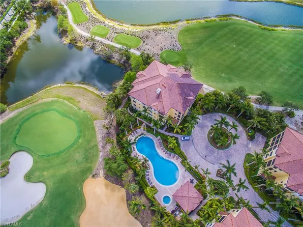 2555 Marquesa Royale LN #1-301, NAPLES, FL 34109