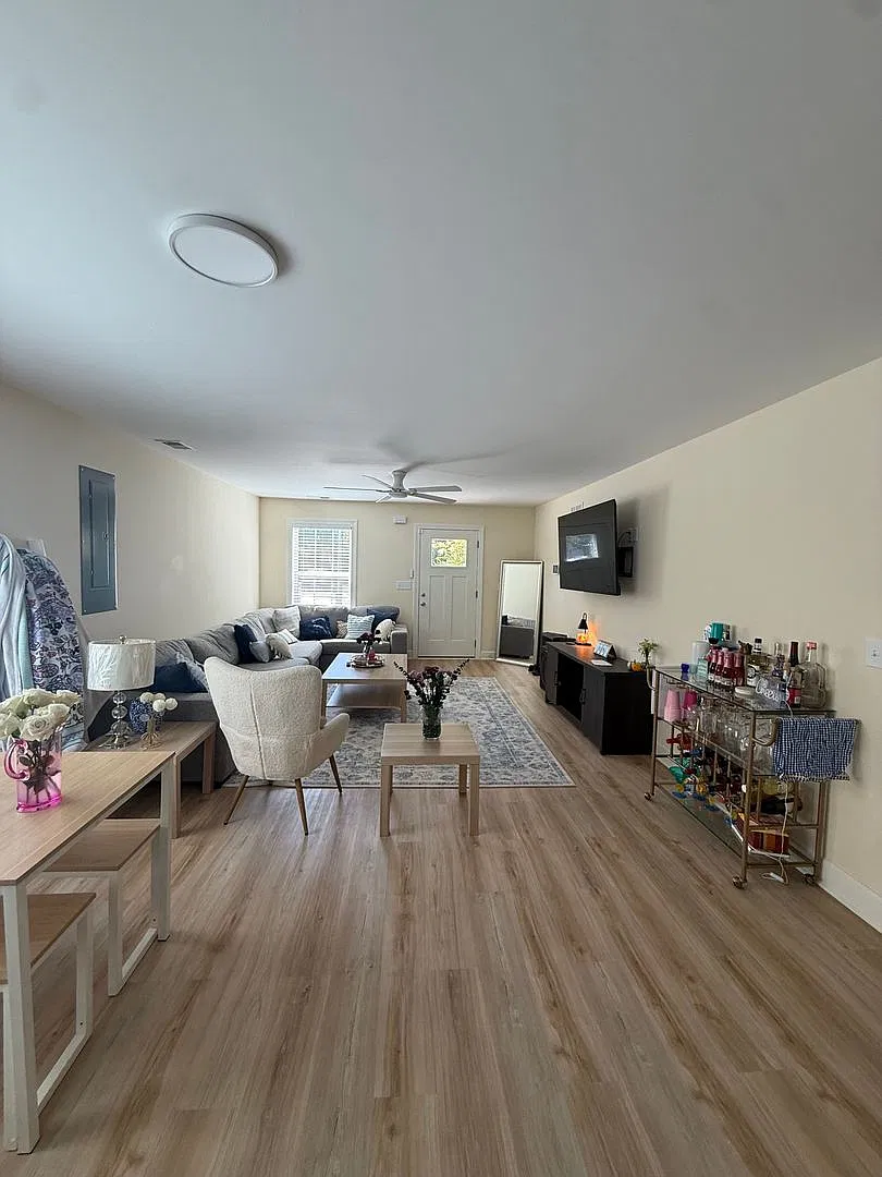 Brand New Construction- August 2027 Move In — Photo 3