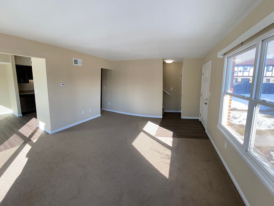 1st image of 400-414 Chiswell St #13006541