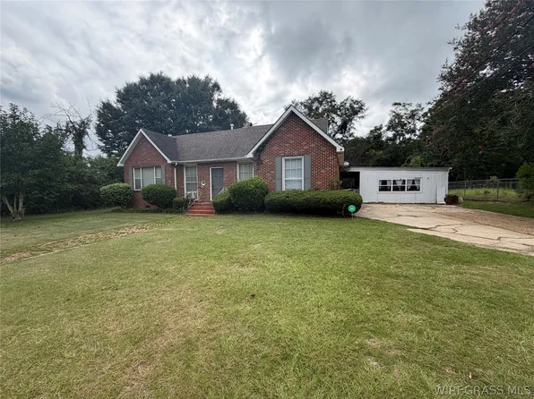 478 S Main St, Brundidge, AL 36010