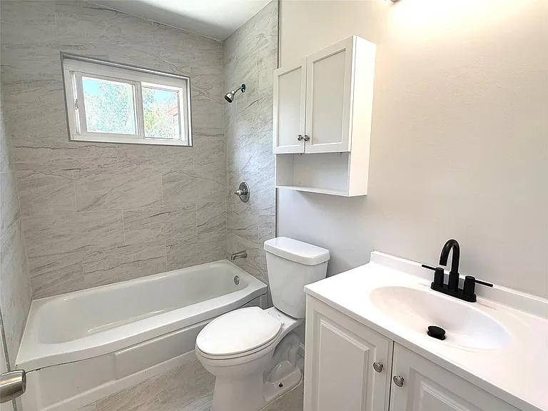 28476 Marquette St — Photo 6