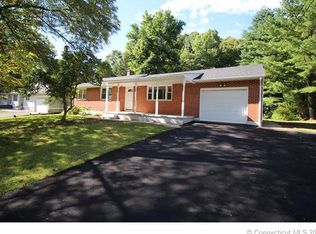 9 Lori Ln, Wallingford, CT 06492