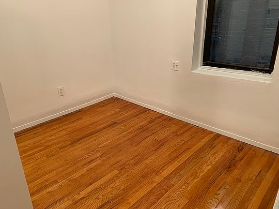 4th image of 162 E 85th St #1RS
