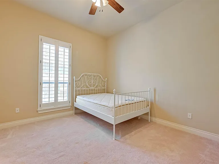 5422 Linden Rose Ln — Photo 29