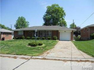 851 Westair Dr, Saint Louis, MO