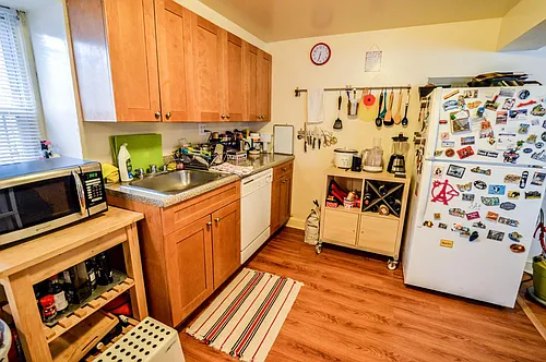 4501 Pine St #1 Photo 1