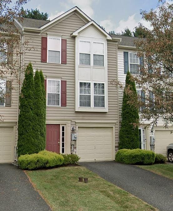 1st image of 20 Dare Ln