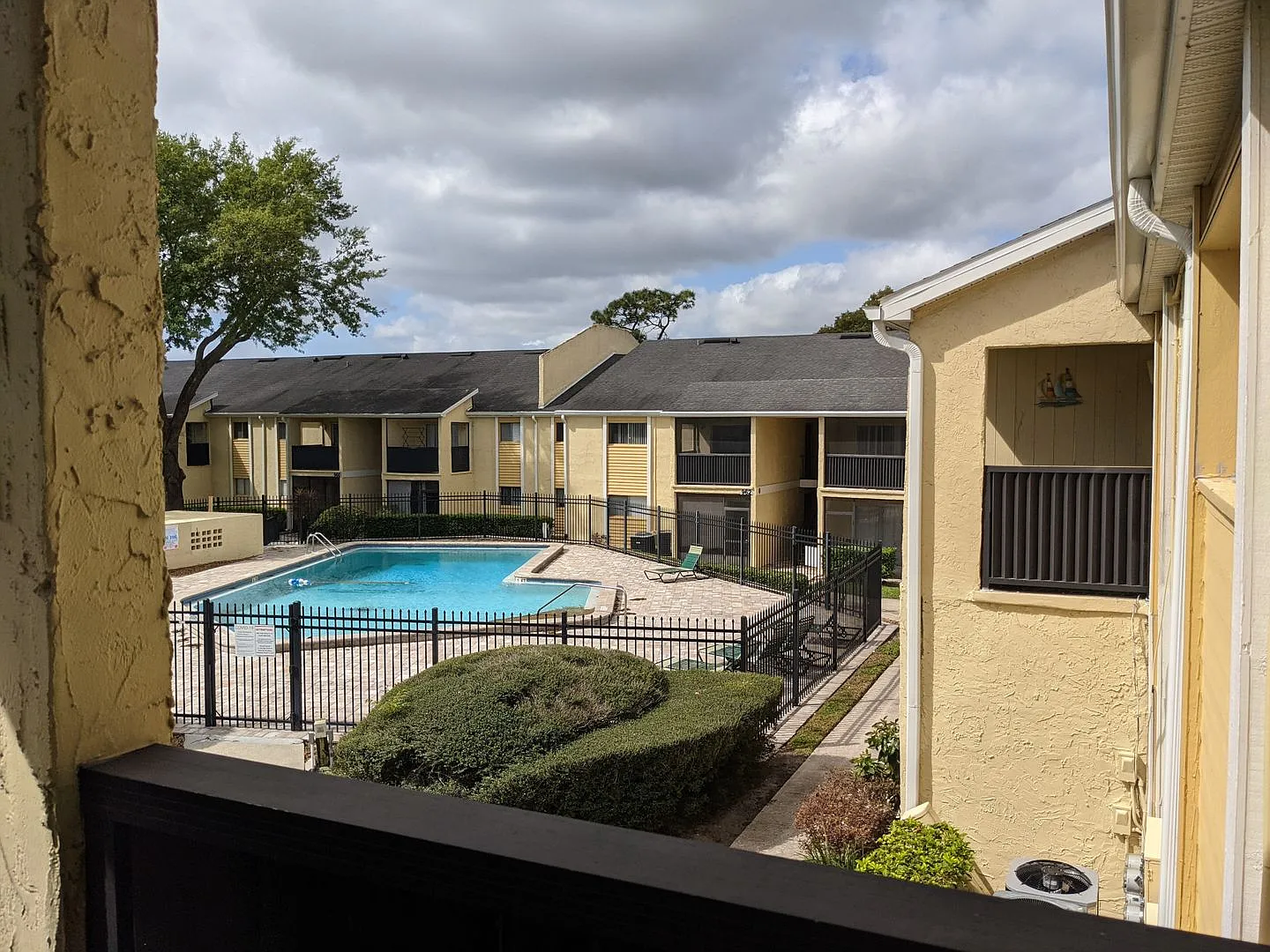 Beautiful Renovated Condo with Pool & Lake Views in Altamonte Springs! — Photo 3