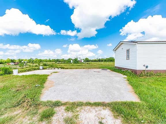 3rd image of 9860 County Road 200