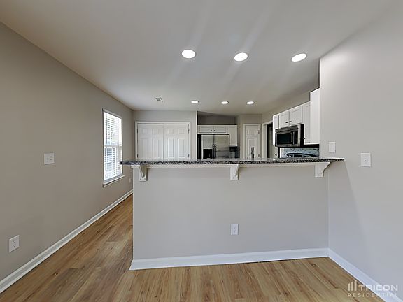 5th image of 5725 Henderson Oaks Dr