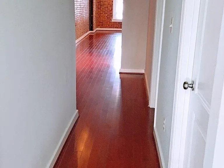 1530 Church St NW #1 — Photo 6