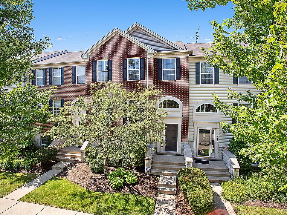 1st image of 215 Willow Blvd