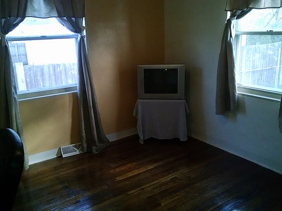 3rd image of 343 Single Ave