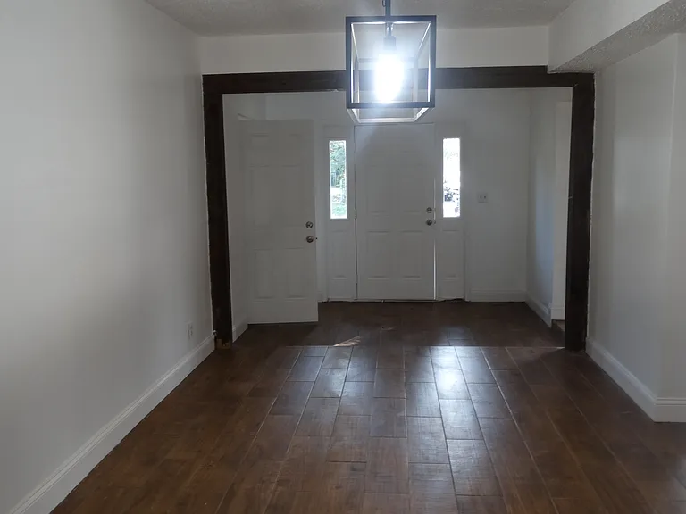 7878 Caxton Cir E — Photo 16