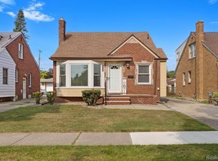 8084 Winona Ave, Allen Park, MI 48101