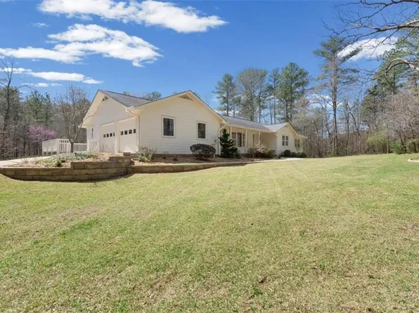 640 Overlook Trl, Acworth, GA 30101