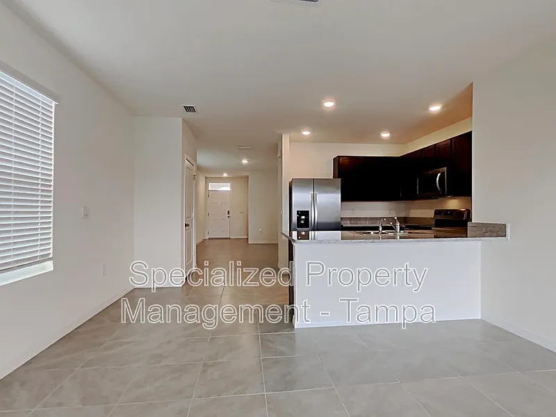 3 bed, 2.0 bath, 1531 sqft, $2,199 — Photo 4