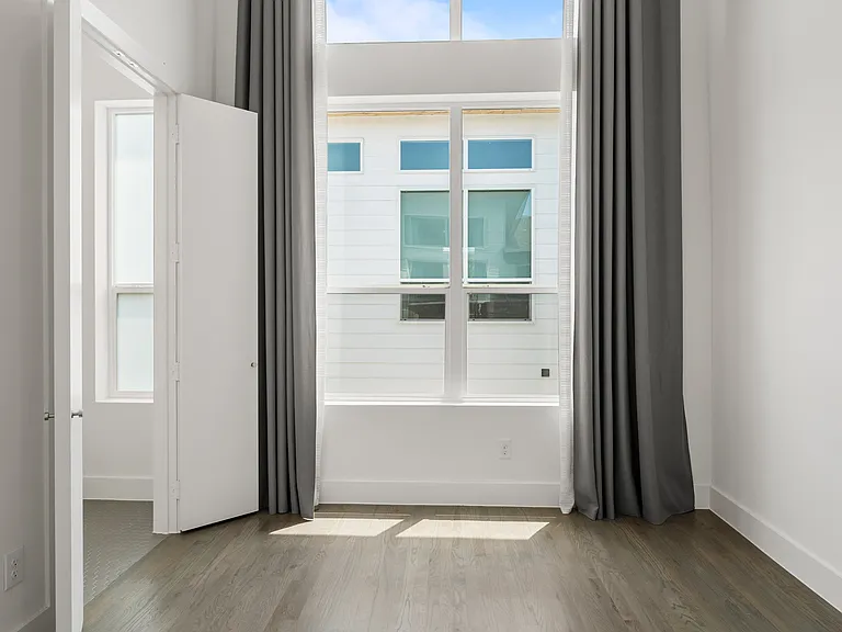 5906 Lindell Ave #101 — Photo 18