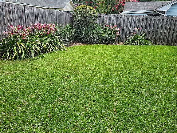 2nd image of 204 Concord Cir