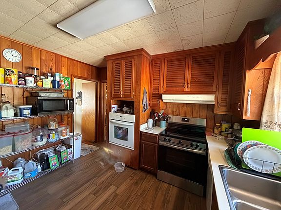 5th image of 723 E 24th Ave