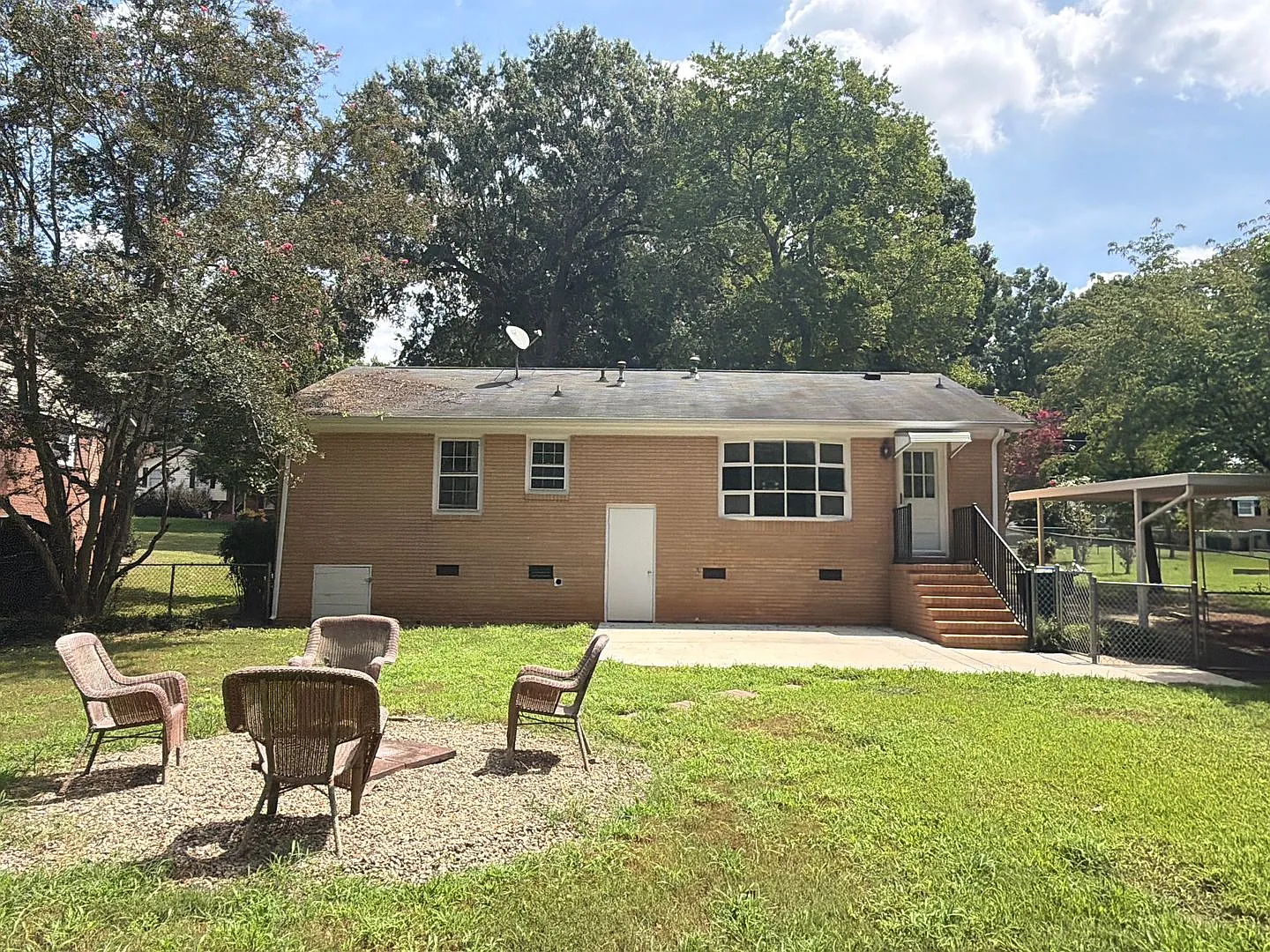 Coming Soon: Charming Brick Ranch Home In Cambridge Park Community — Photo 2
