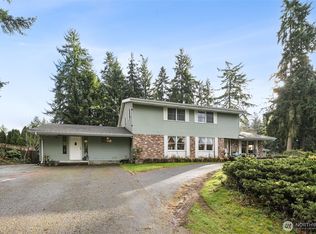 5318 W Tapps Drive E, Lake Tapps, WA