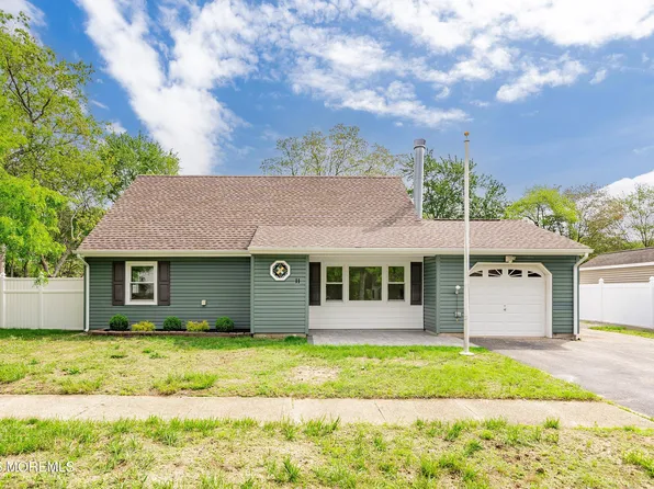 11 River Crest Drive, Little Egg Harbor, NJ 08087