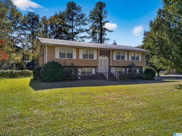 1920 Valley Creek Rd, Anniston, AL 36207