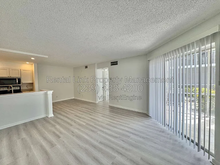 150 Santa Clara Dr #5 — Photo 6